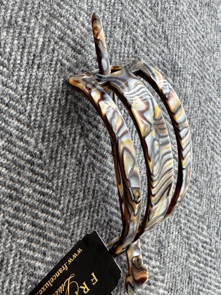 Nwt, France Luxe, Cut Out Slide Hair Accessory In Onyx Pattern — image 7 of 8